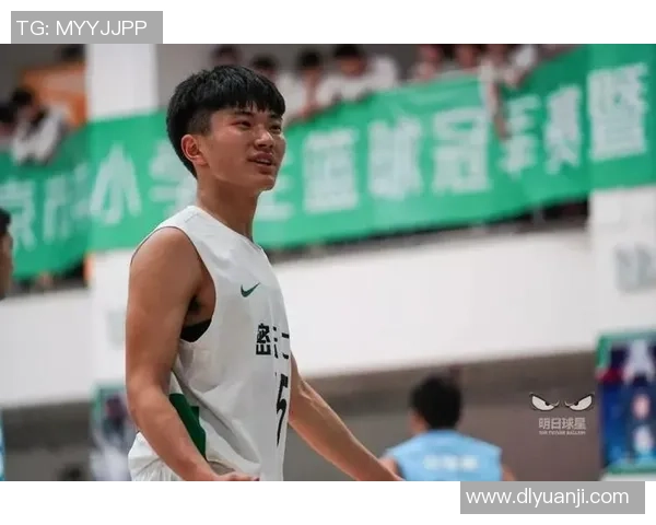密云二中篮球耐高团队奋勇拼搏展现青春风采与团队精神